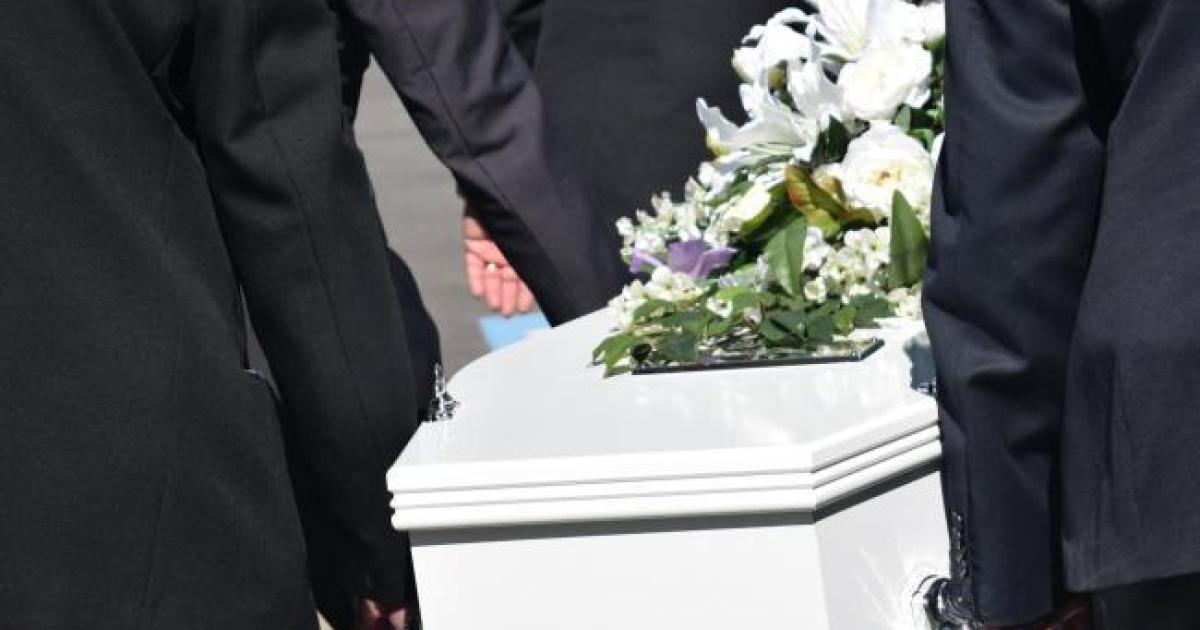 Death notices and funeral announcements from the Witney Gazette
