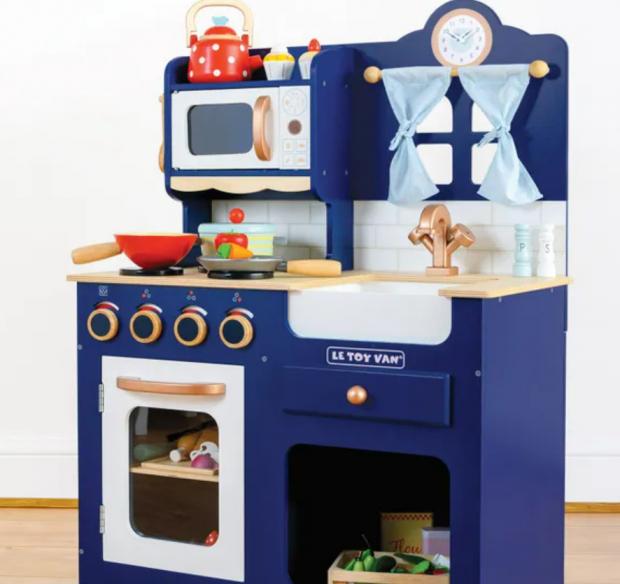 Witney Gazette: Le Toy Van Oxford Kitchen. Credit: Jo Jo Maman Bébé