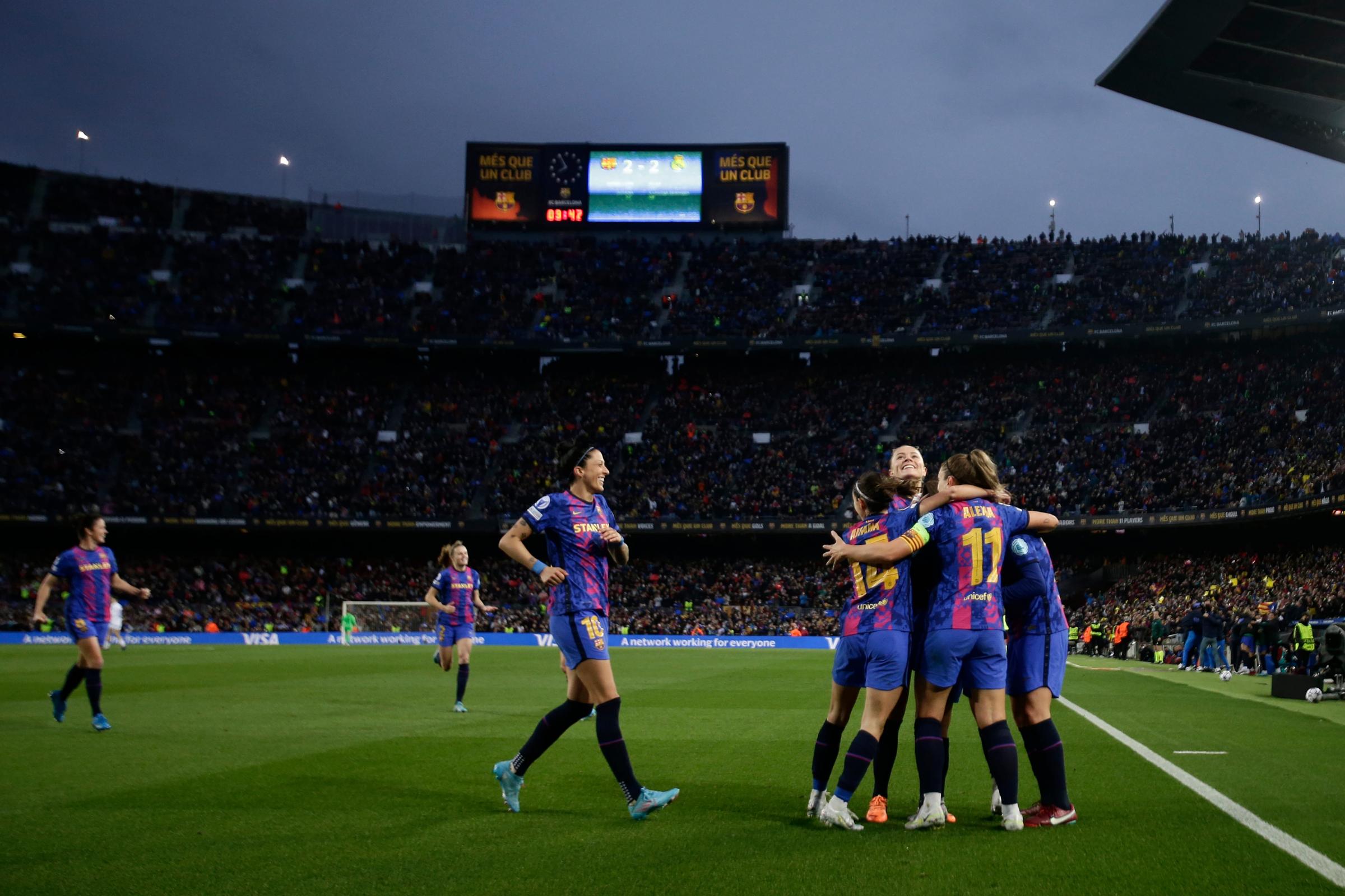 Những người phụ nữ Barcelona hy vọng được chơi trước một đám đông kỷ lục khác tại Camp Nou